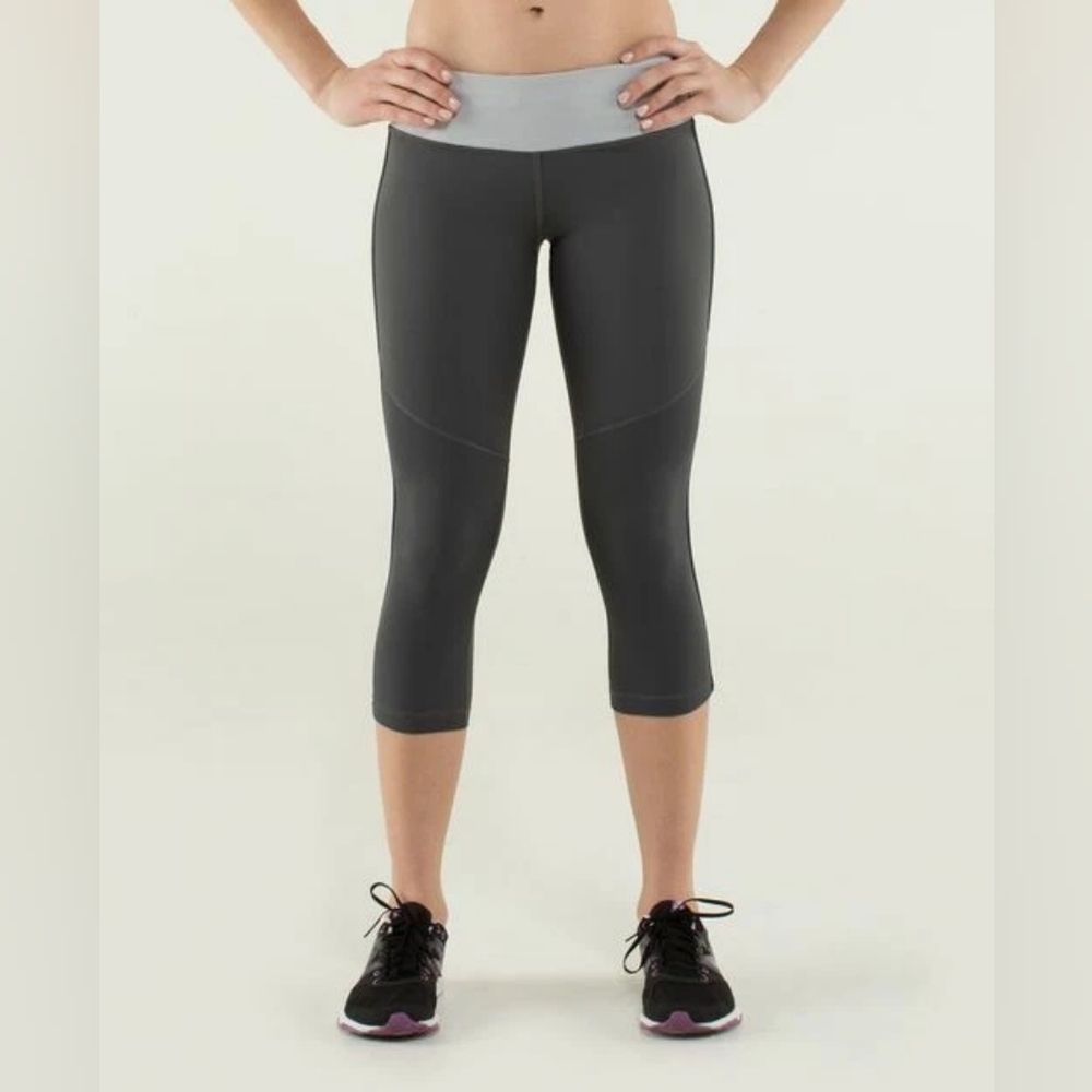 Lululemon Athletica Gray and Light Blue Leggings